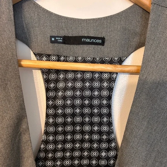 MAURICES Gray Racerback Tailored Vest - Picture 4 of 5